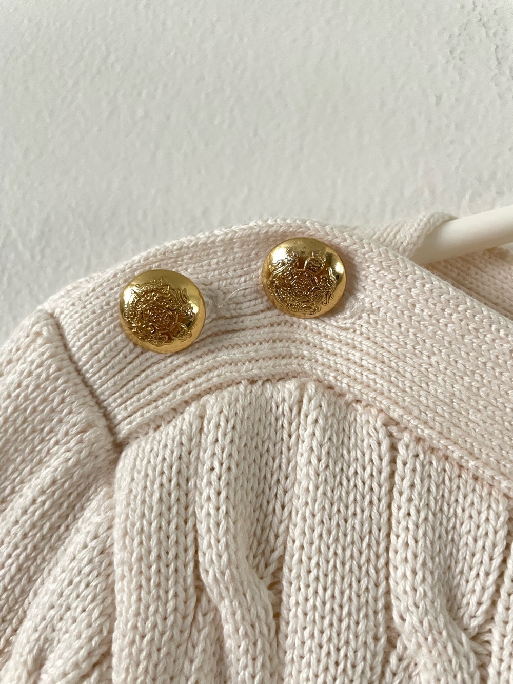 Lauren Ralph Lauren Boat Neck Cable Knit Sweater Gold Button Detail Size L - Picture 5 of 9
